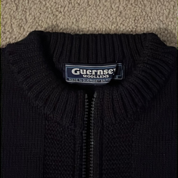 Guernsey Woollens Ltd zip cardigan - Picture 3 of 3